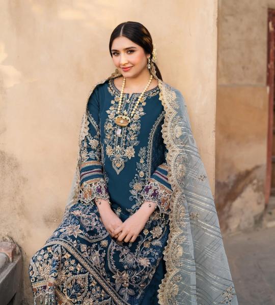 Antique Tapestry 2560