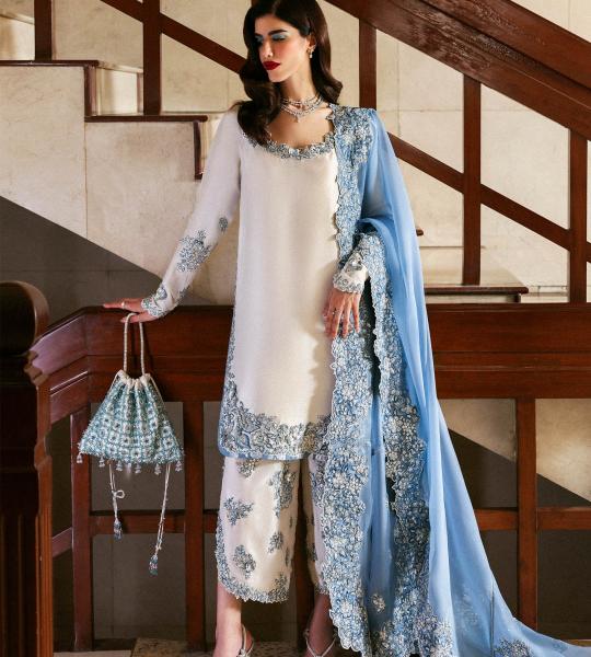 Porcelain Bloom 2501